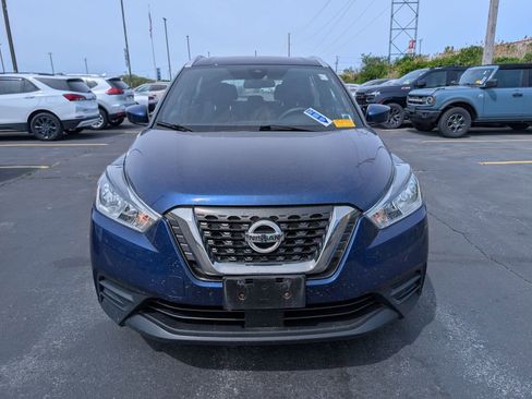 Used 2020 Nissan Kicks SV FWD image 2