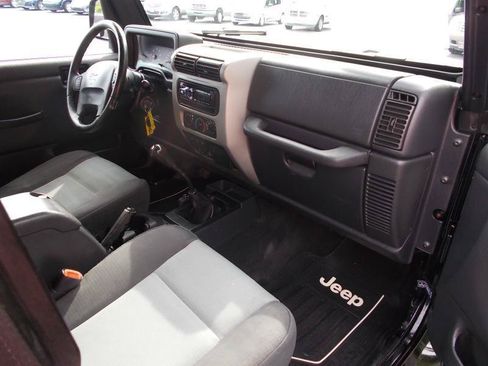 Used 2005 Jeep Wrangler X w/ Rocky Mountain Edition Group AWD/4WD image 19