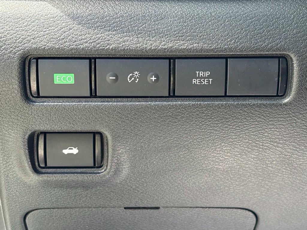 Used 2024 Nissan Sentra SV FWD image 27