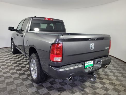 Used 2017 RAM 1500 Express w/ Express Value Package AWD/4WD image 5