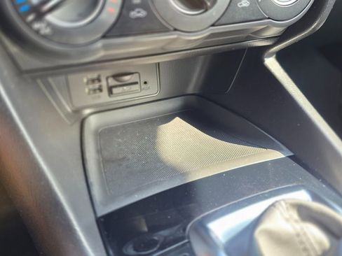 Used 2016 MAZDA MAZDA3 i Sport w/ Preferred Equipment Package image 37