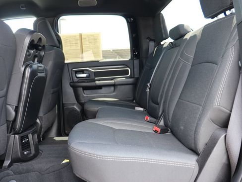 Used 2025 RAM 2500 Big Horn AWD/4WD image 16