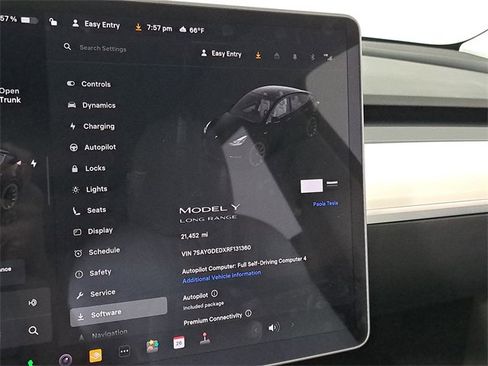 Used 2024 Tesla Model Y Long Range image 27