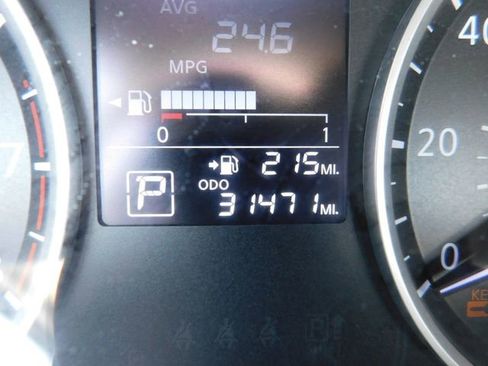 Used 2021 Nissan Kicks S image 30