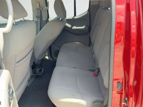 Used 2016 Nissan Frontier SV RWD image 29