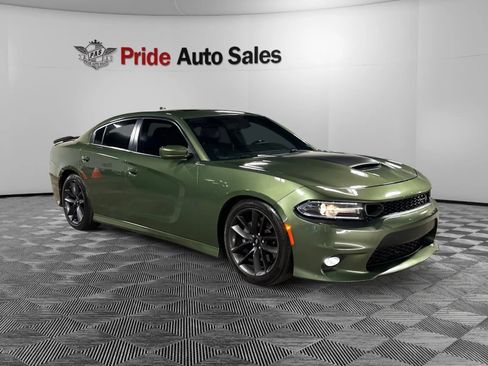 Used 2019 Dodge Charger Scat Pack w/ Plus Group RWD image 3