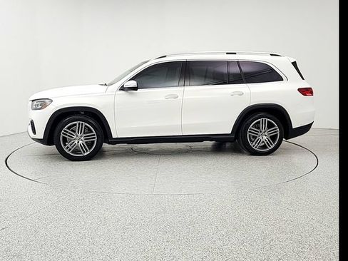 Used 2024 Mercedes-Benz GLS 450 4MATIC image 8