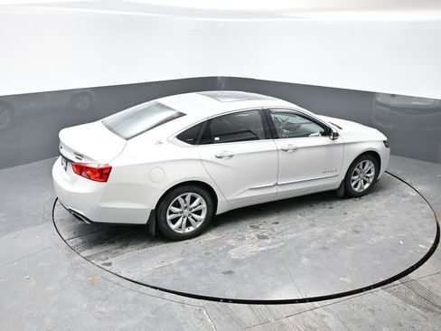 Used 2017 Chevrolet Impala Premier w/ Enhanced Convenience Package image 44