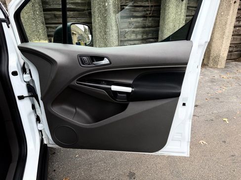 Used 2022 Ford Transit Connect XLT w/ Trailer Tow Package image 22