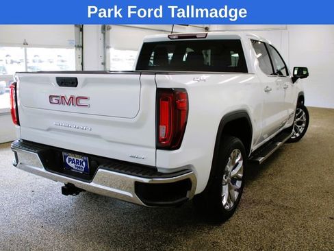 Used 2022 GMC Sierra 1500 SLT w/ SLT Convenience Package AWD/4WD image 7