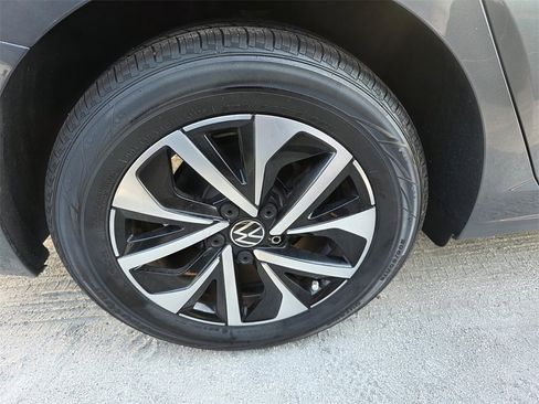 Used 2023 Volkswagen Jetta S image 31