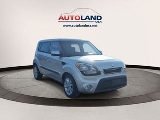 Used 2013 Kia Soul + w/ Audio Pkg video 3