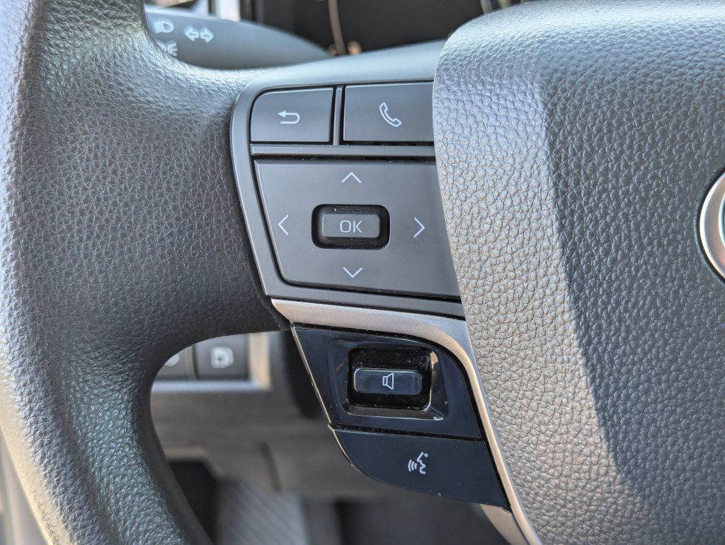 Used 2025 Toyota Camry LE FWD image 18