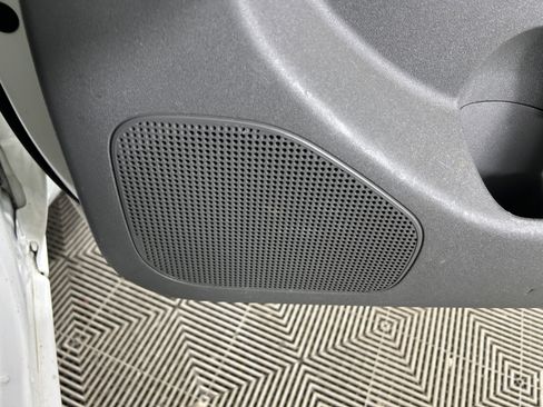 Used 2019 Nissan Frontier S image 27