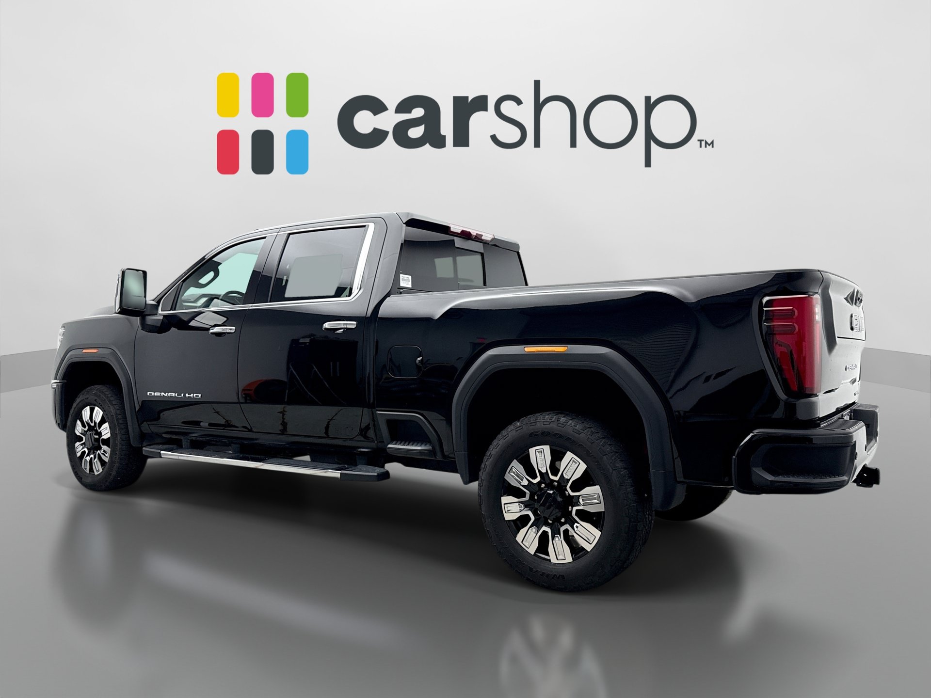 Used 2025 GMC Sierra 2500 Denali w/ Snow Plow Prep/Camper Package AWD/4WD image 3