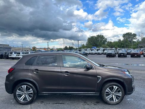 Used 2023 Mitsubishi Outlander Sport SE AWD/4WD image 11