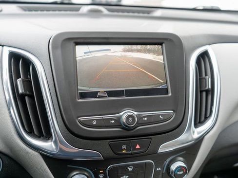 Used 2022 Chevrolet Equinox LS w/ LS Convenience Package AWD/4WD image 27