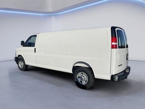 New 2025 Chevrolet Express 3500 Extended w/ Driver Convenience Package RWD image 5