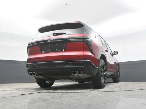 Used 2024 Chevrolet Traverse RS w/ LPO, Floor Liner Package AWD/4WD image 56