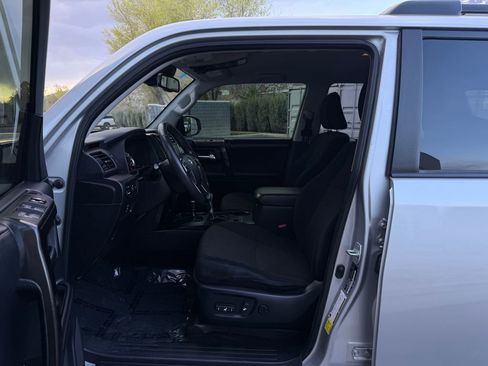 Used 2021 Toyota 4Runner TRD Off-Road image 31