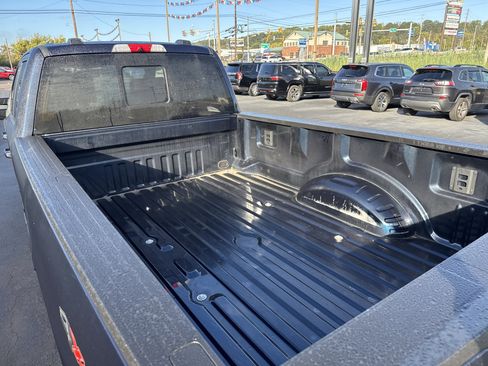 Used 2024 Ford F350 Lariat w/ Camper Package image 5