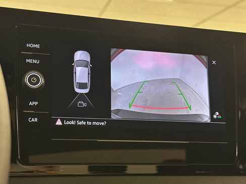 New 2025 Volkswagen Jetta SE image 17