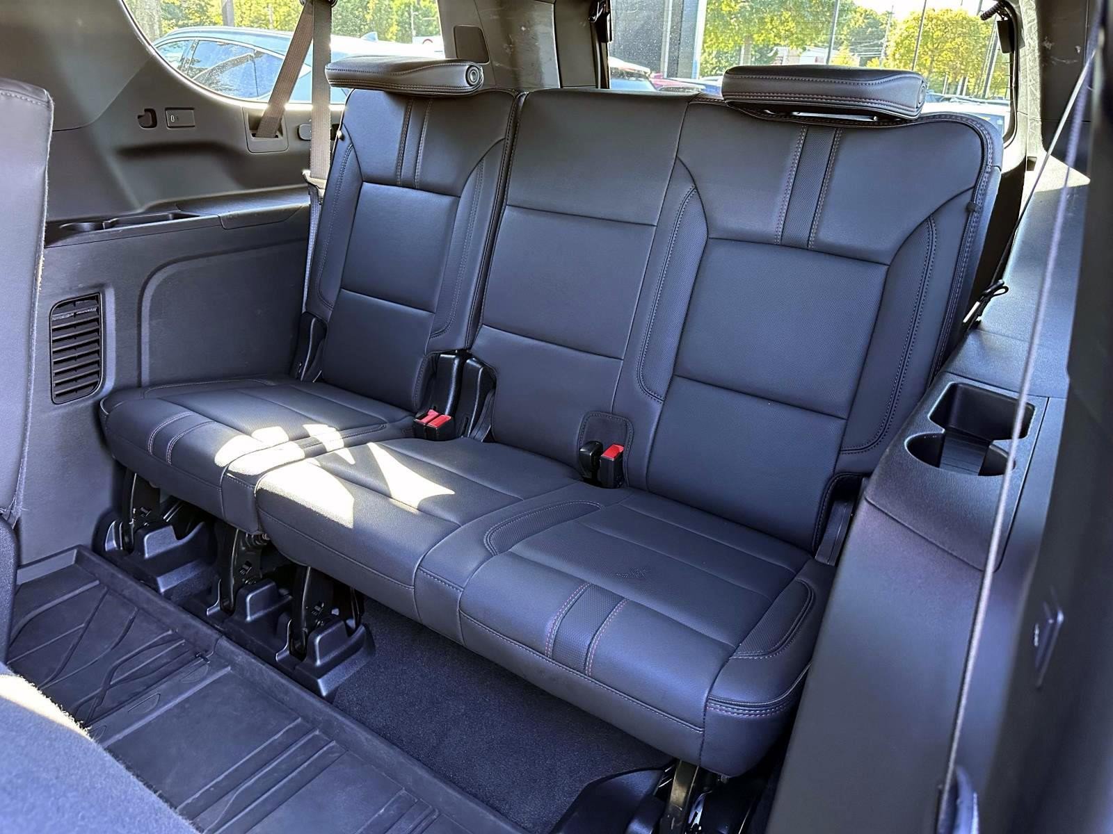 Used 2025 Chevrolet Suburban RST w/ Comfort Package AWD/4WD image 15