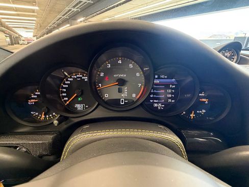 Certified 2019 Porsche 911 GT2 RS RWD image 8