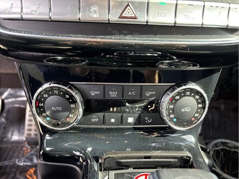 Used 2014 Mercedes-Benz G 63 AMG G 63 AMG 4MATIC Sport Utility image 31