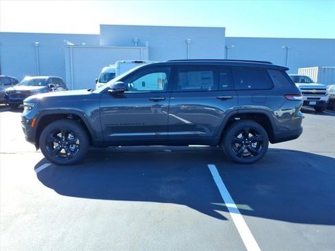 New 2025 Jeep Grand Cherokee L Limited w/ Luxury Tech Group II image 3