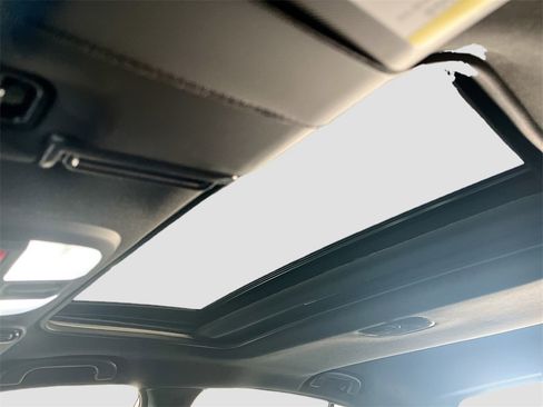 Used 2023 Subaru Impreza 2.0i Sport image 23