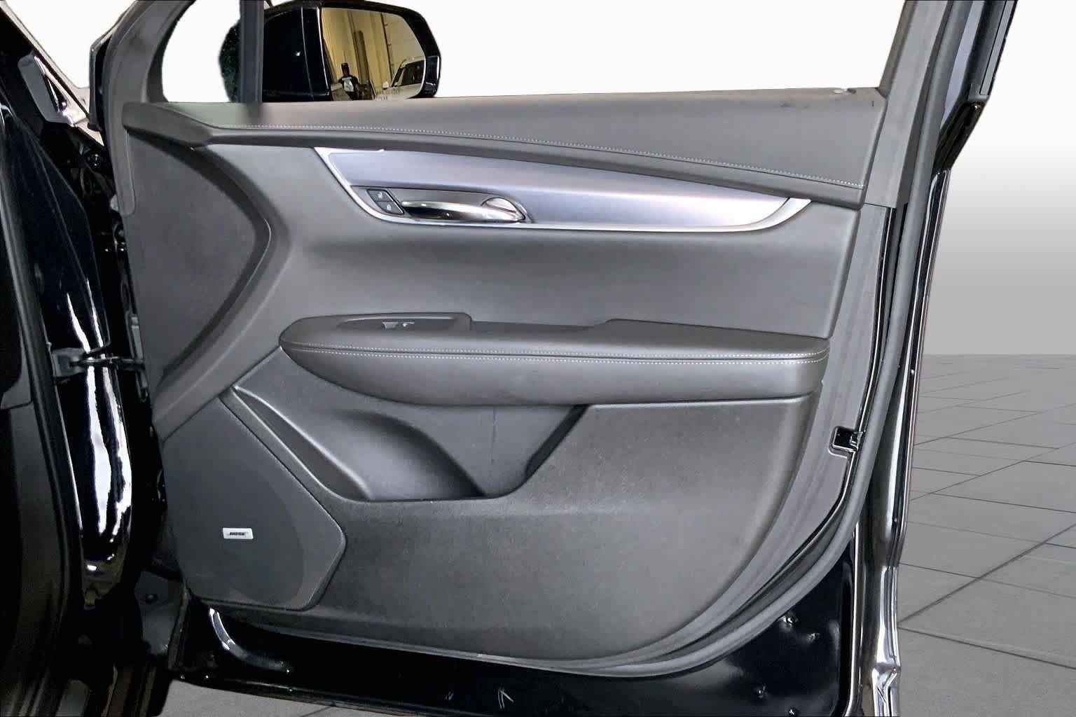 Used 2024 Cadillac XT6 Luxury FWD image 23