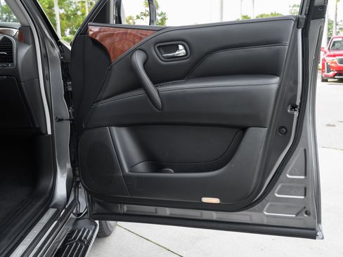 Certified 2019 INFINITI QX80 Luxe w/ All-Season Package RWD image 39