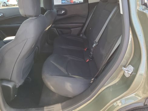 Used 2019 Jeep Compass Sport image 21