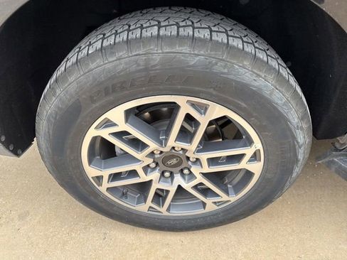 Used 2025 Ford Expedition Max Active AWD/4WD image 25