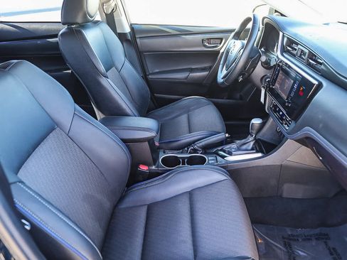 Certified 2019 Toyota Corolla SE image 17