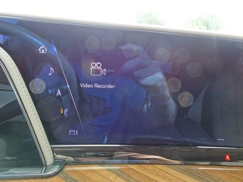 Used 2024 Cadillac Escalade Sport Platinum w/ LPO, ONYX Package AWD/4WD image 31