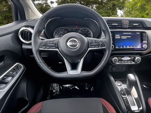 Used 2023 Nissan Versa SR w/ Trunk Package image 8