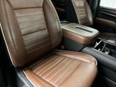 Certified 2024 GMC Yukon Denali Ultimate AWD/4WD image 29