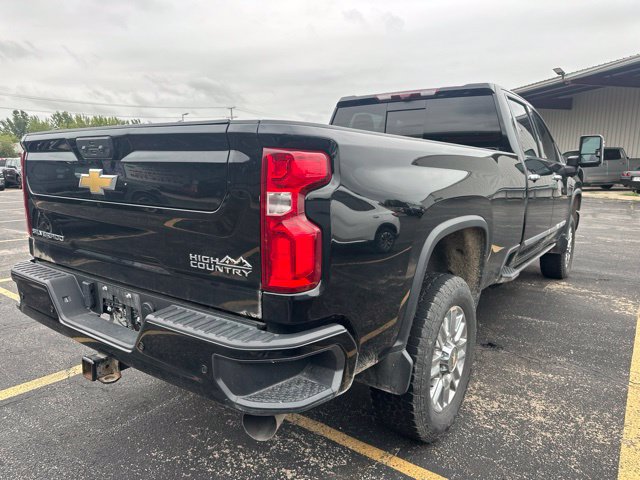 Used 2024 Chevrolet Silverado 2500 High Country w/ High Country Premium Package AWD/4WD image 13