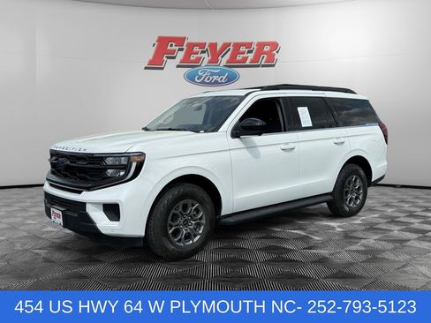Used 2025 Ford Expedition Active AWD/4WD image 1