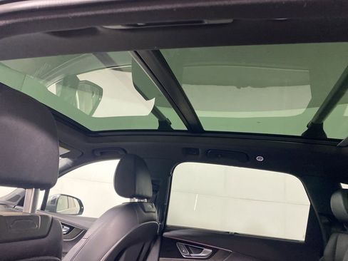 Used 2018 Audi Q7 3.0T Prestige w/ Prestige Package image 15