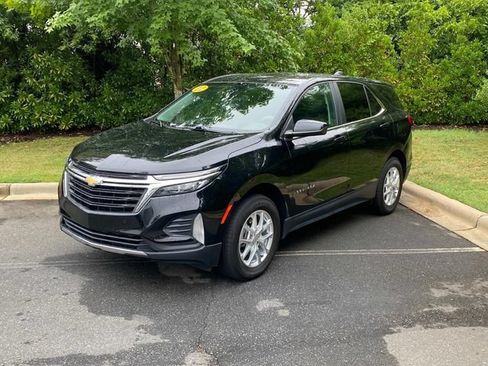 Used 2022 Chevrolet Equinox LT AWD/4WD image 3