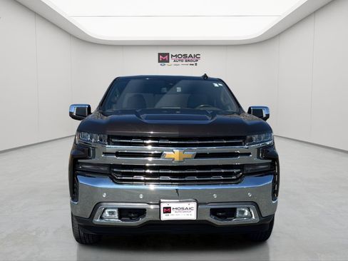 Used 2019 Chevrolet Silverado 1500 LTZ w/ LTZ Plus Package AWD/4WD image 9