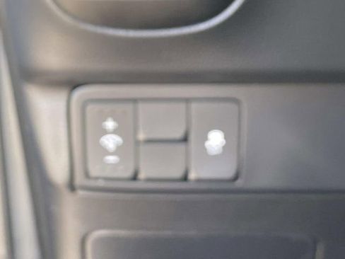 Used 2018 Kia Soul + FWD image 19