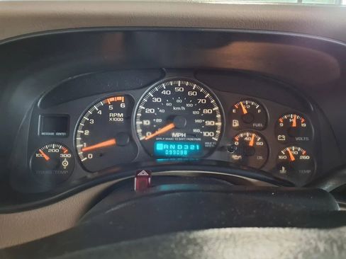 Used 2001 Chevrolet Silverado 2500 LS w/ Off-Road Skid Plate Pkg AWD/4WD image 23