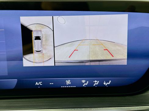 Used 2025 Buick Envision Preferred AWD/4WD image 14