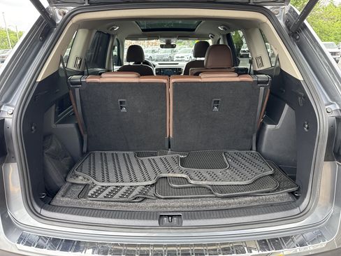 Used 2023 Volkswagen Atlas SEL AWD/4WD image 19