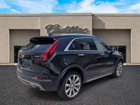 Used 2023 Cadillac XT4 Premium Luxury AWD/4WD image 3