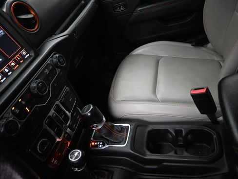 Used 2022 Jeep Gladiator Mojave w/ LED Lighting Group image 24